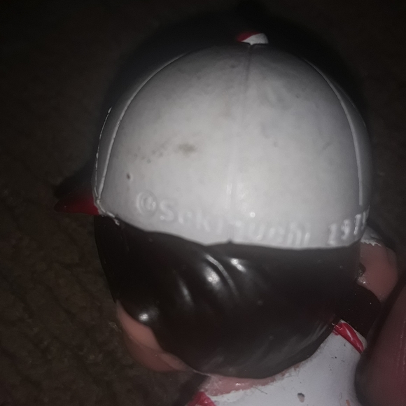 Munchichi Figurine Baseball Throwing Ball Vintage 1979 - Picture 9 of 13